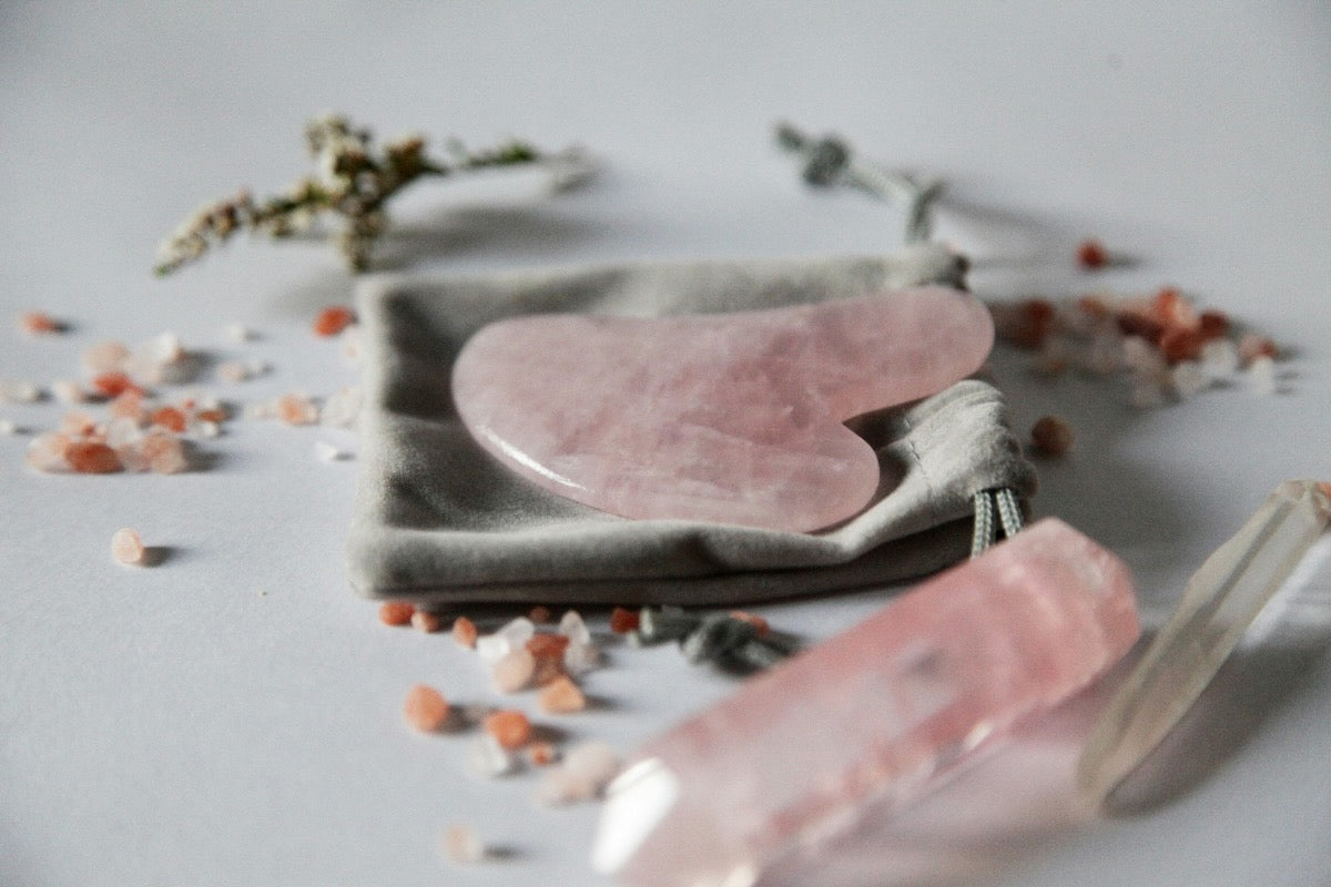 Gua Sha Bian -kivihierontatyökalusetti kasvoille - 4 kpl