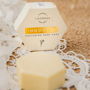 SECONDS Innocent nurturing body oil cake