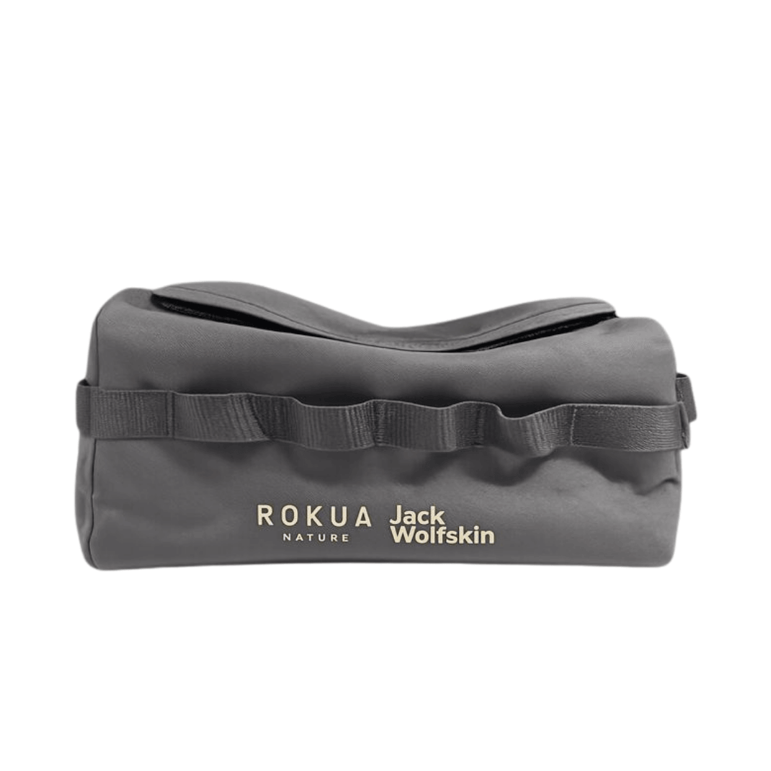 Rokua x Jack Wolfskin hygienialaukku miehelle – tyylikäs harmaa säilytyspussi
