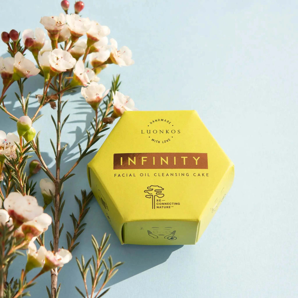 SECONDS Infinity oil cleansing cake