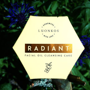 Radiant facial oil cleansing cake